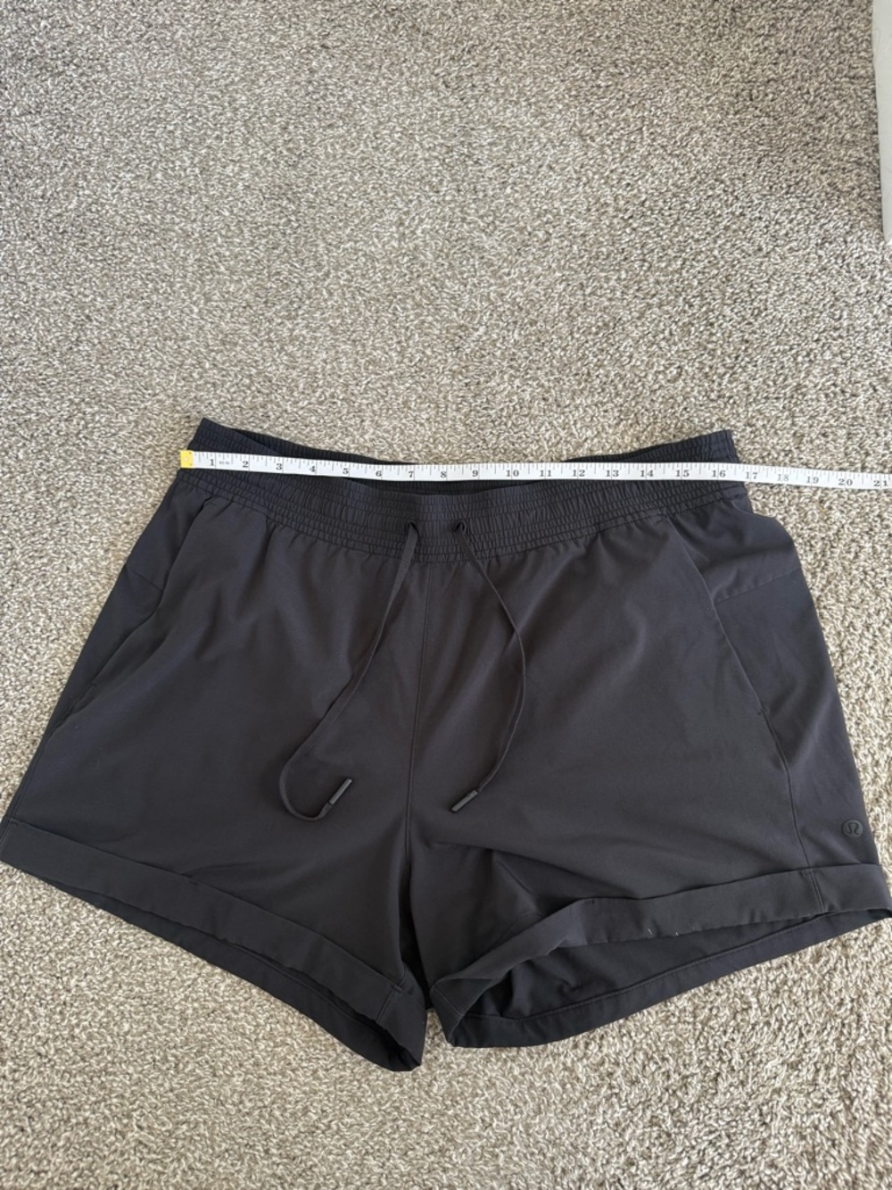 LULULEMON | Black Drawstring Athletic Shorts - size 12 - Picture 8 of 11